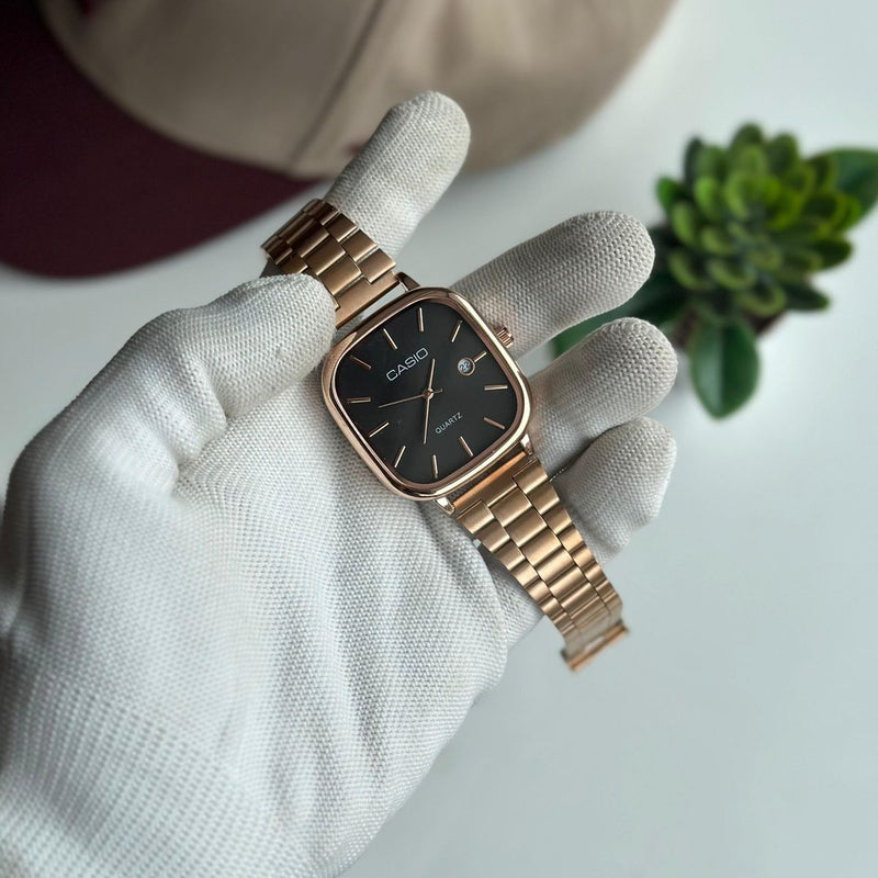 Classic Retro Square Watch