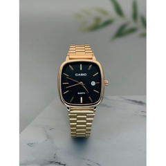 Classic Retro Square Watch